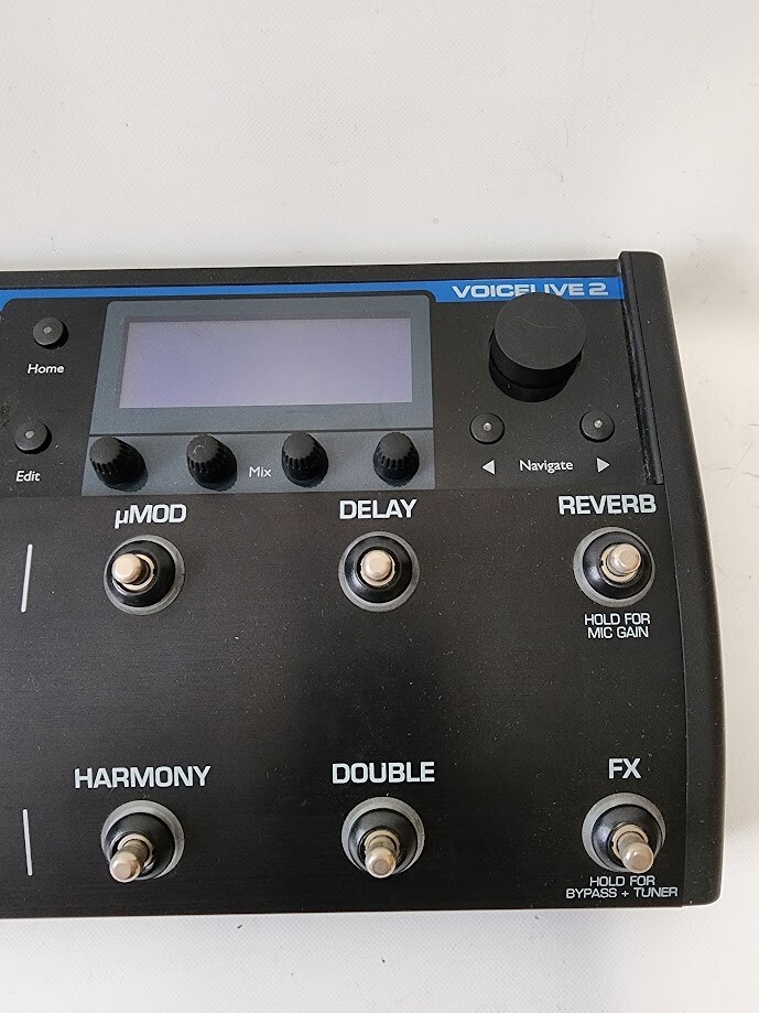 TC-HELICON VOICELIVE 2 Vocal Multi-Effects Processor Pedal