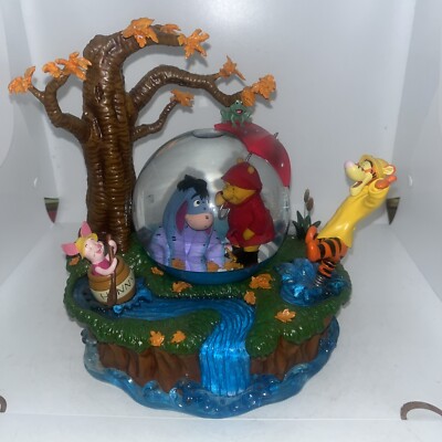Disney Winnie The Pooh Rainy Day Snowglobe Large Little Black Rain