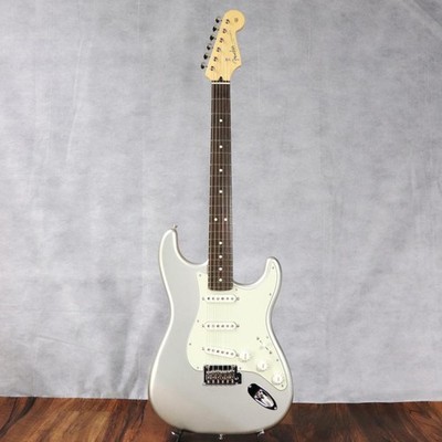 Fender made in Japan FSR Hybrid II Stratocaster Inca Silver with