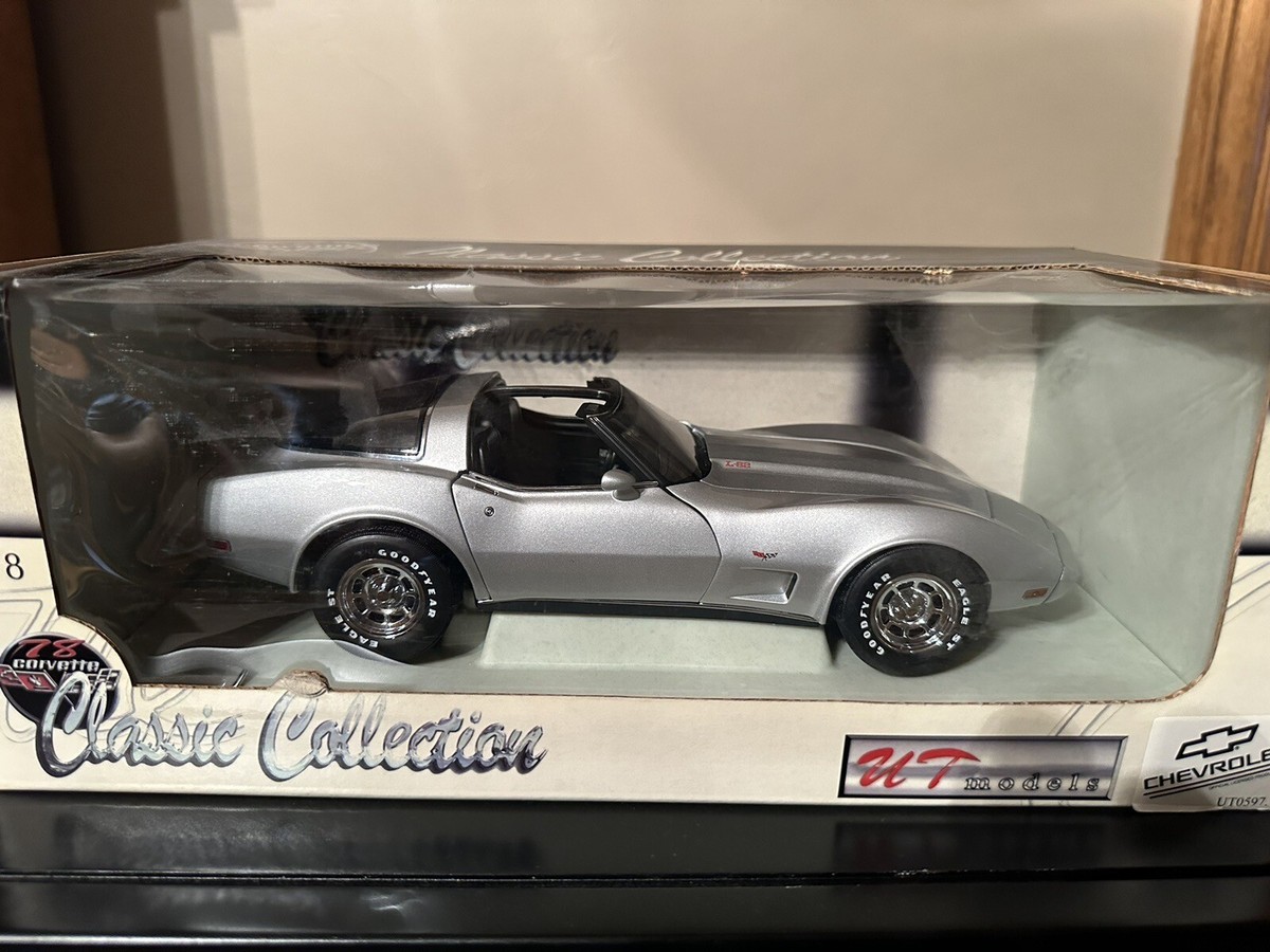 UT Models 1978 Corvette Classic Collection 1:18 Scale Diecast Car