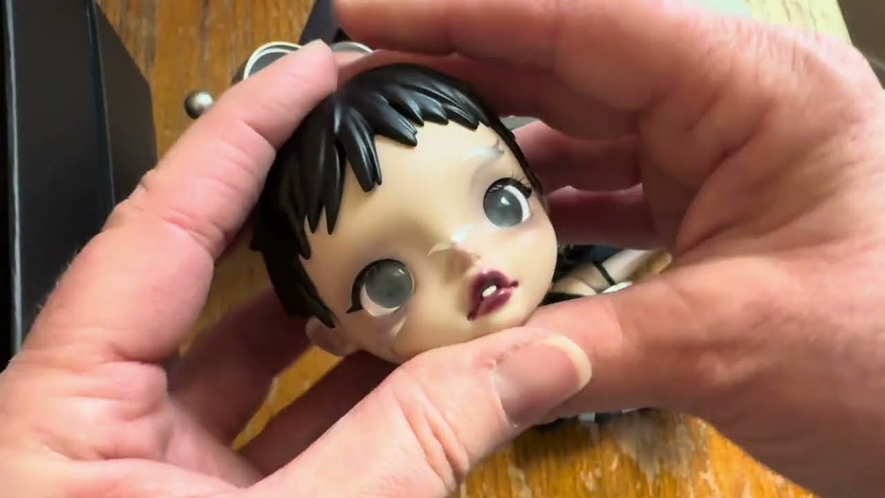 Unboxing SKULLPANDA The Unknown 1/6 Action Figure from POP MART in