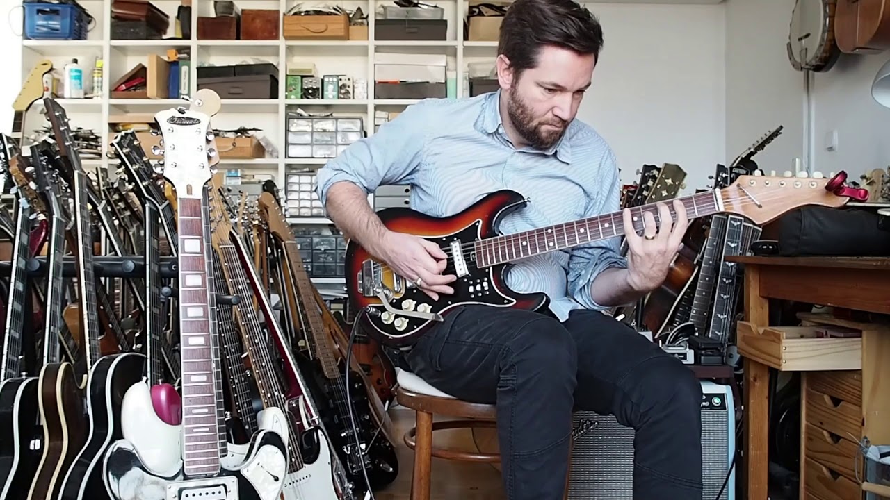 Sakai (Teisco-ish) Mosrite style Guitar - 1970s Japan - YouTube