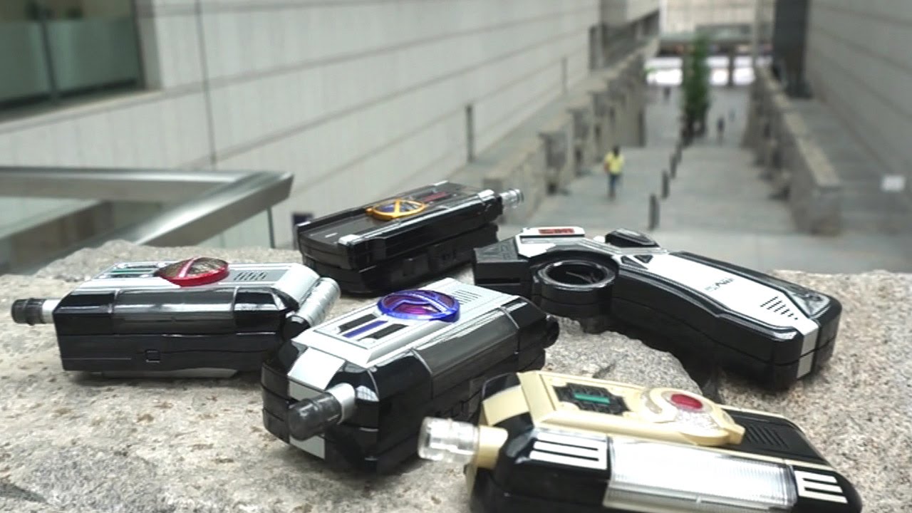 スマートブレイン社で変身！ 仮面ライダー 555ファイズ ロケ地探訪