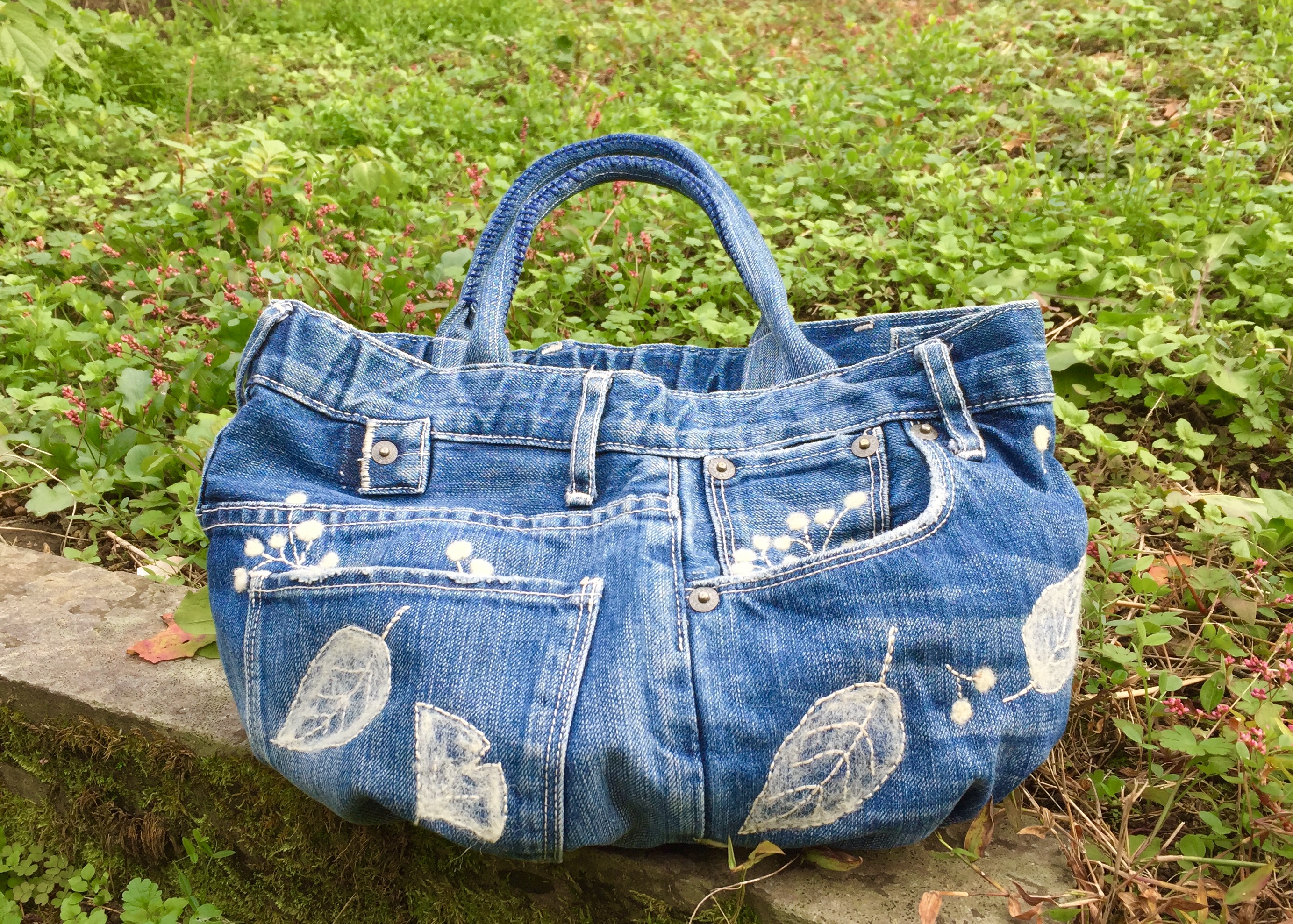 デニムリメイク◇フェルト刺繍のかわいい丸底バッグの作り方