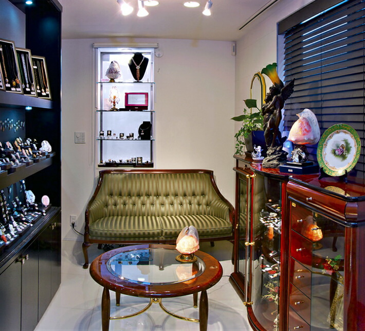 楽天市場】ランプ製品 イタリア製カメオ シェルカメオ 立体的なお花の