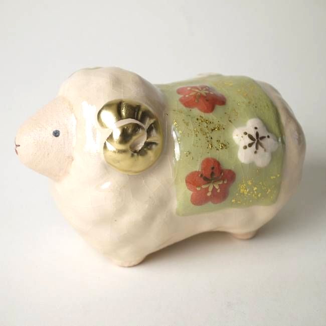 干支楽置物 福ひつじ 楽入 (台付き） - 京焼清水焼 松韻堂