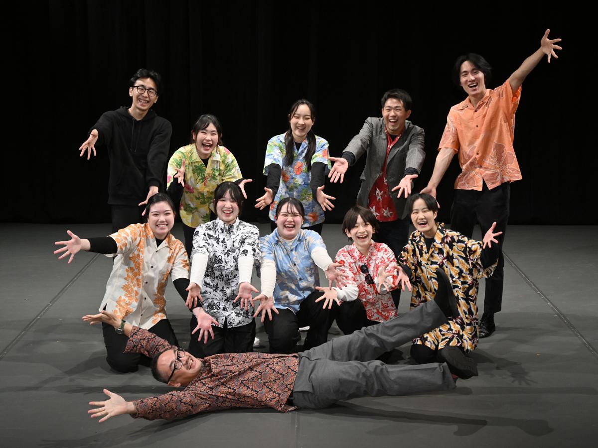 茅ヶ崎で「田口雅巳カイコテン」－未完のふすま絵の公開も - 湘南経済新聞