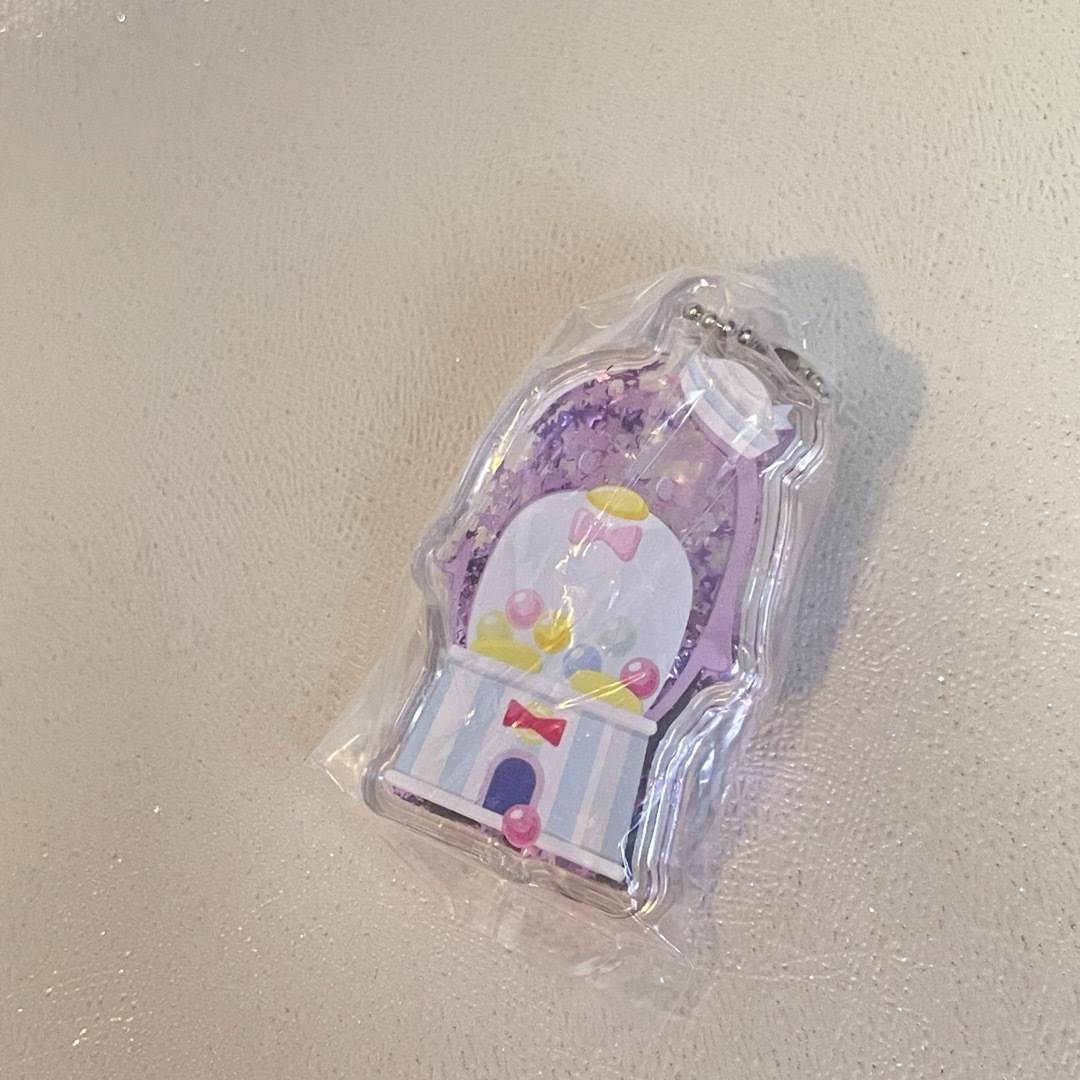 サンリオ - 𓊆 新品 シャカシャカマスコット ガムボール タキシード