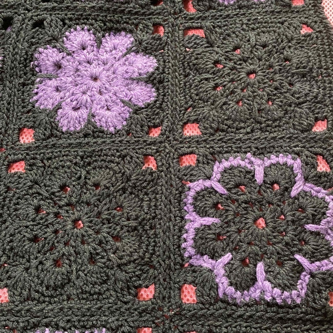 アフリカンフラワー☆ブランケット・マルチカバー（黒×紫