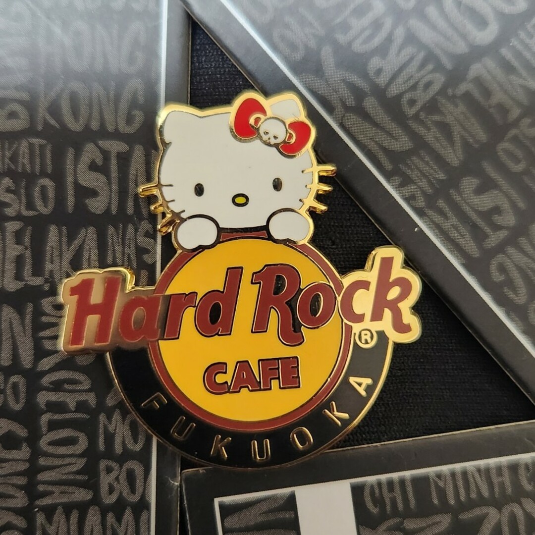 ハードロックカフェ(Hard Rock Cafe)福岡ハローキティピンの通販 by