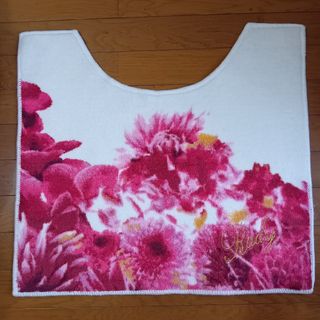 Rady - 新品 Rady リゾートフラワーカーテンの通販 by インフィニティ