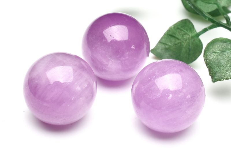 キャッツアイ クンツァイト 17.5-19mm 丸玉(台座なし) スフィア 1個