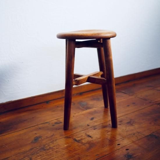 欅の丸椅子（アンティーク） - 不二家｜醤油みそ醸造元 明治29年創業