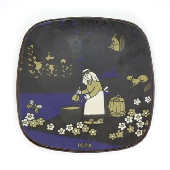 ARABIA Kalevala/カレワラ イヤープレート 1986年 - 北欧ヴィンテージ