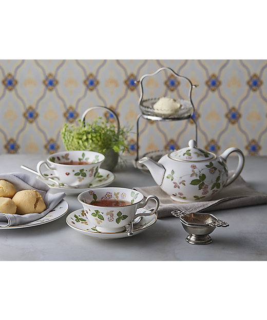 ワイルド ストロベリー ティーカップ＆ソーサー（リー） | WEDGWOOD