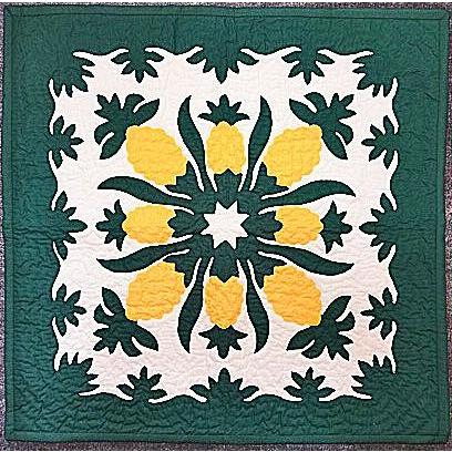 ハワイアンキルトタペストリー/壁掛け/パイナップルMC : Moana Pua