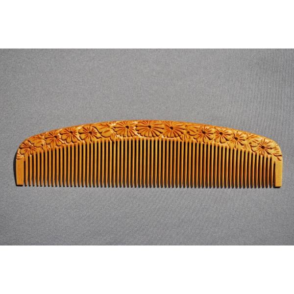 本つげ櫛（彫り） 菊 （ケース付き）細目 5.5寸 : 加納屋北岸 - 通販
