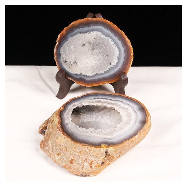 トレジャーメノウ アゲート 瑪瑙 メノウ 置物 台座付属 送料無料 275