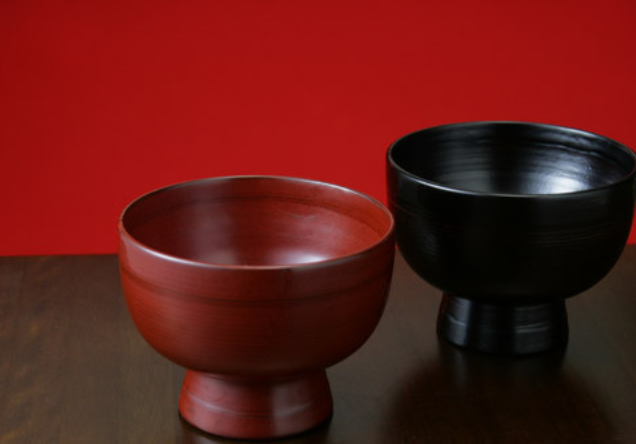 漆人の角 有伊氏が生み出す、合鹿椀と輪島塗 | 【金沢屋】北陸から全国