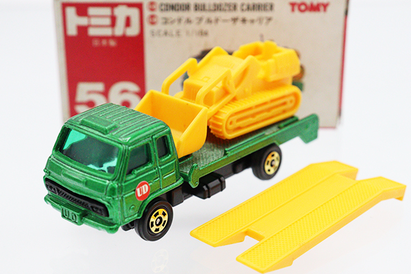 ミニカーショップ ケンボックス トミカ 赤箱(日本製)☆56☆日産