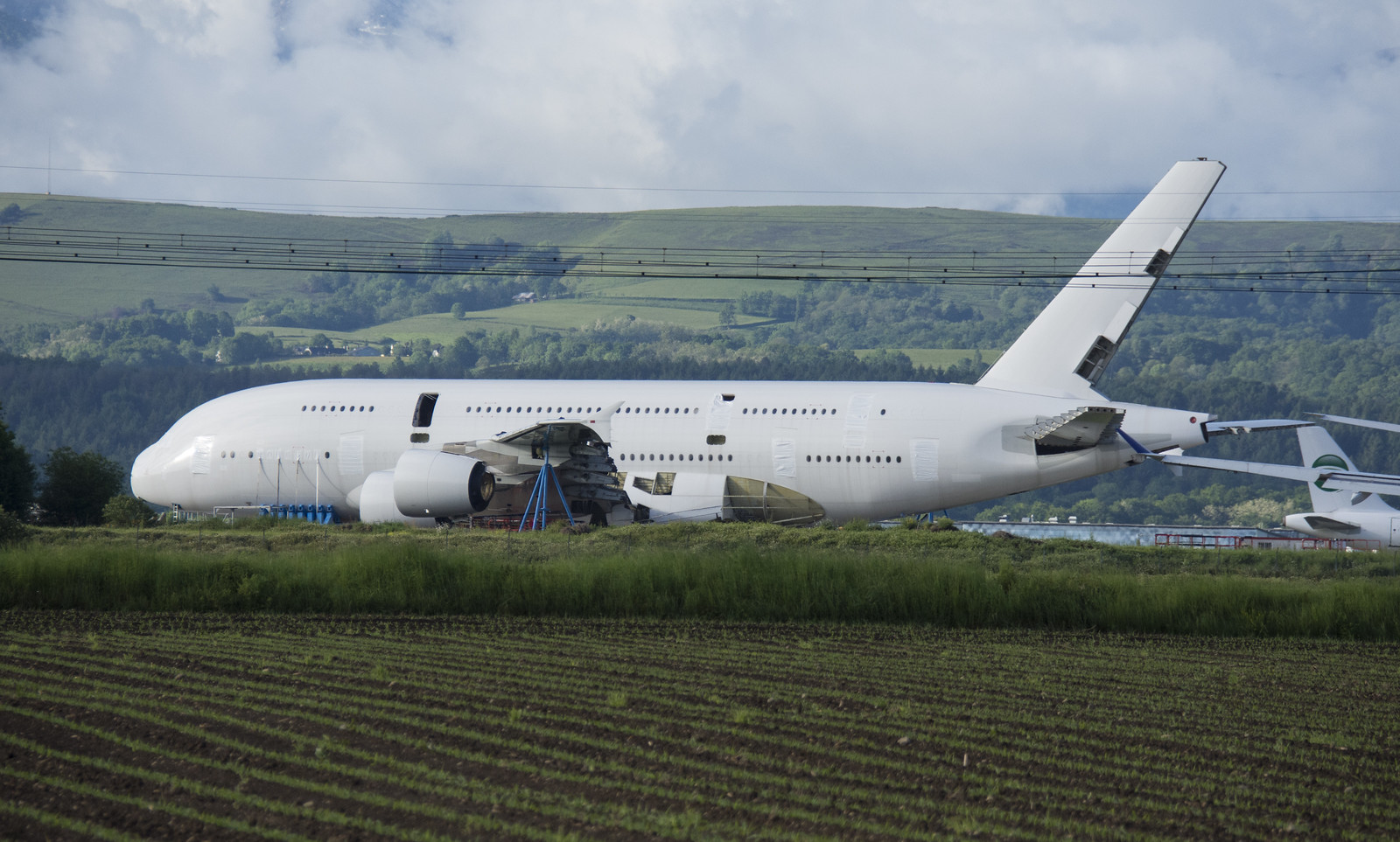9V-SKB | Former Singapore Airlines Airbus A380 9V-SKB being … | Flickr