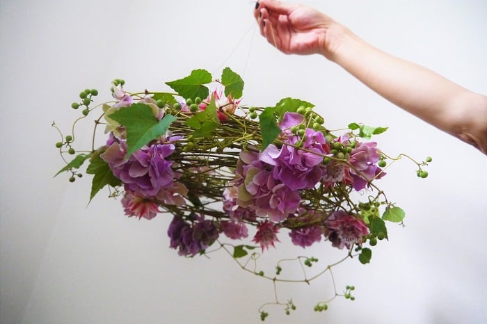 アンティークカラーがきれい！ 秋色紫陽花のフライングリースの作り方