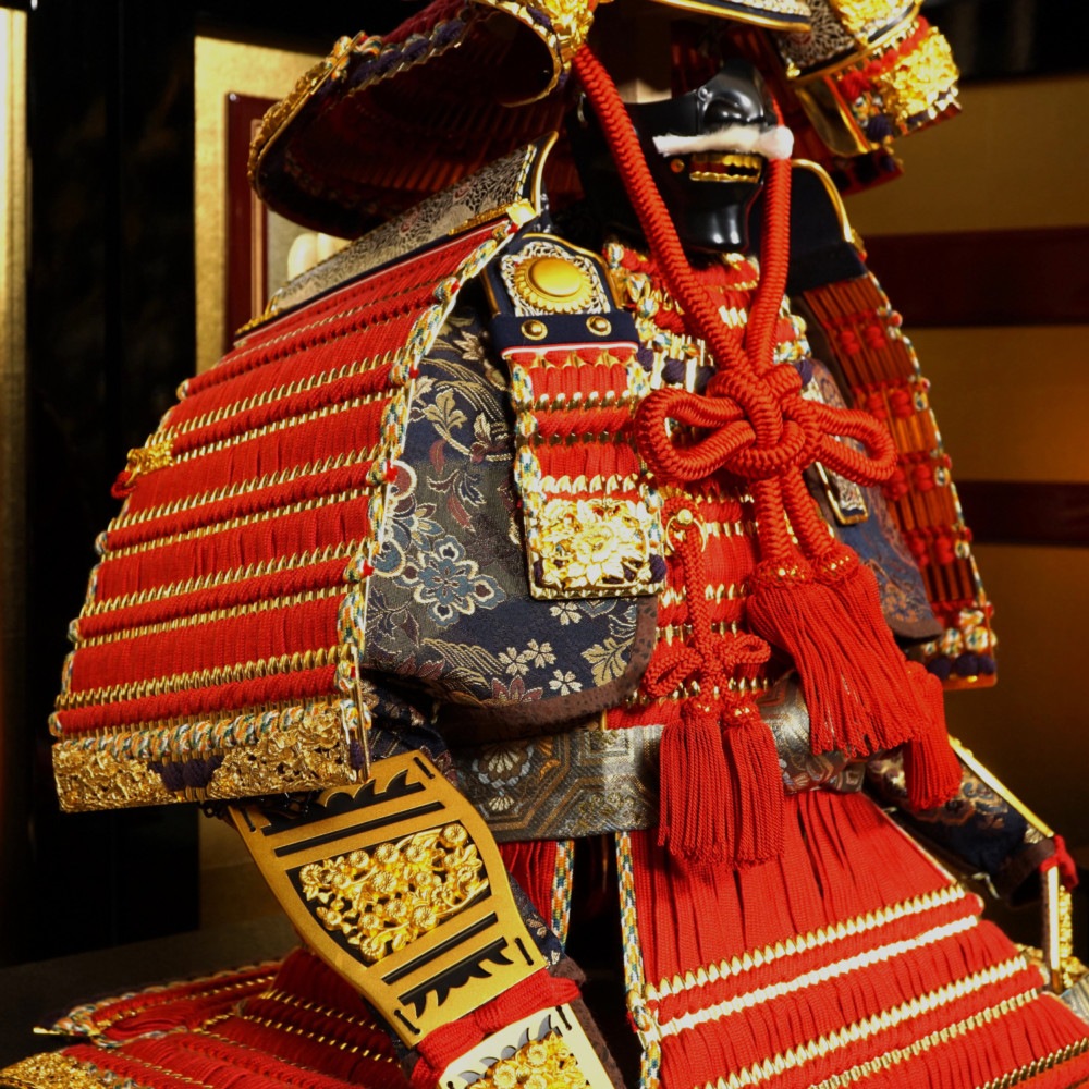 五月人形】15号 天山 赤糸威 鎧飾り〈雄山作〉[215-028] ｜雛人形・五