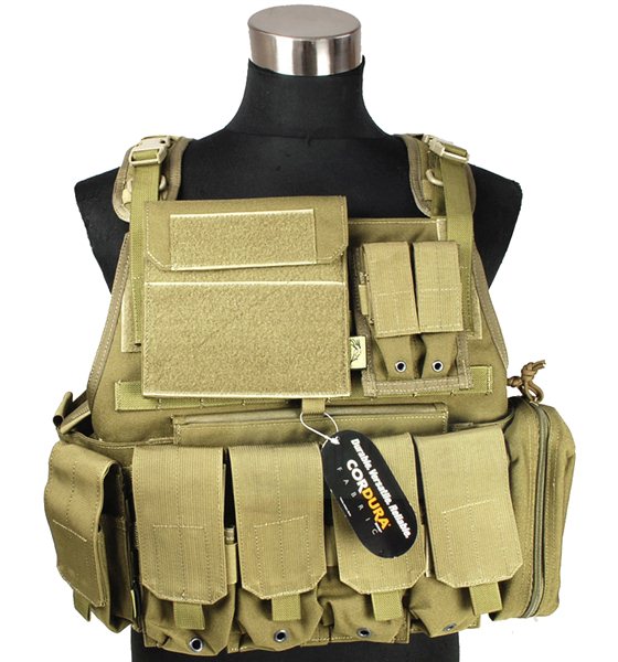 クーポン対象】FLYYE MOLLE Style PC Plate Carrier with Pouch set KH