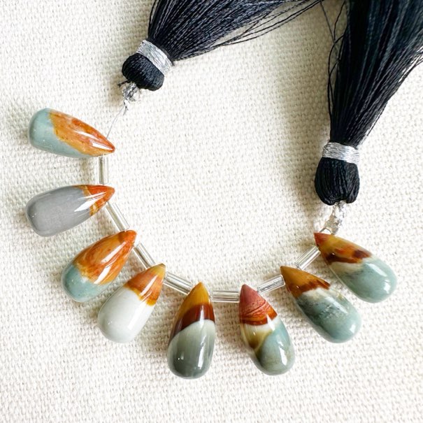 ポリクロームジャスパー ドロップ 15mm×7mm | 石の名前から選ぶ（石の