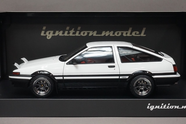 1/18 イグニッションモデル IG2791 トヨタ スプリンター トレノ 3Dr GT