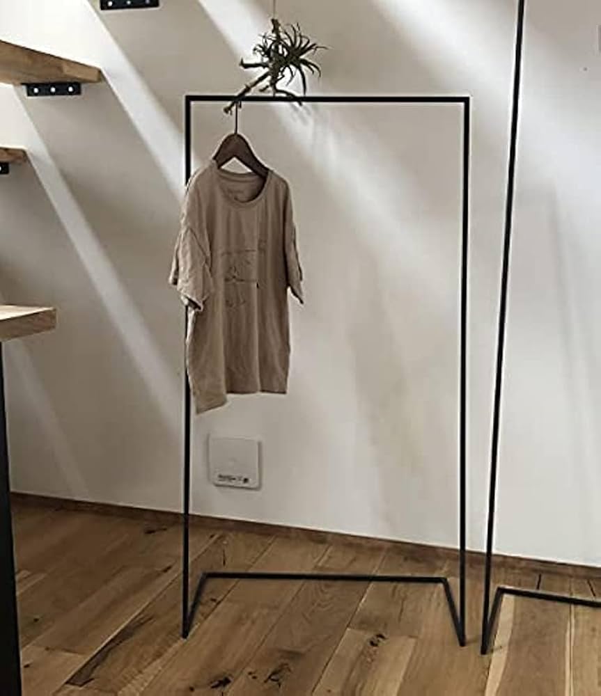 Amazon｜アイアン ハンガーラック おしゃれ スリム シンプル L 完成品