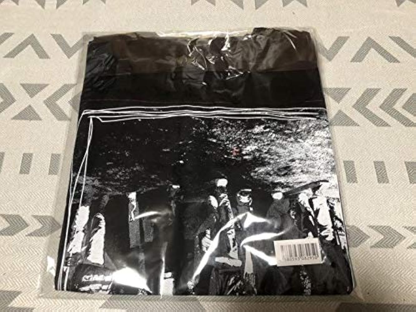 Amazon.co.jp: ジャニーズWEST Wtrouble Tシャツ : ホビー