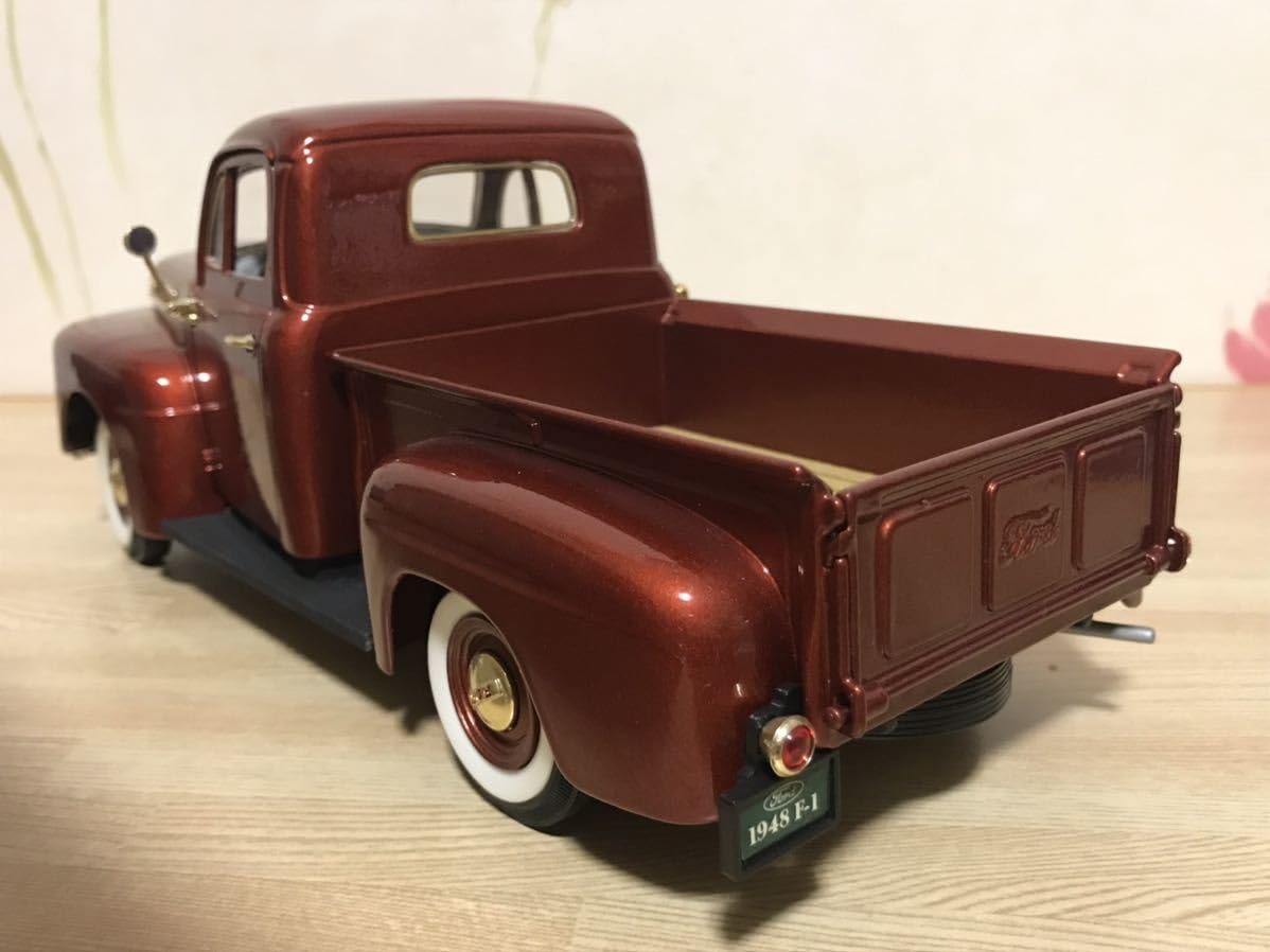 Amazon | 1/18 フォード F1 ピックアップトラック クラシックカー