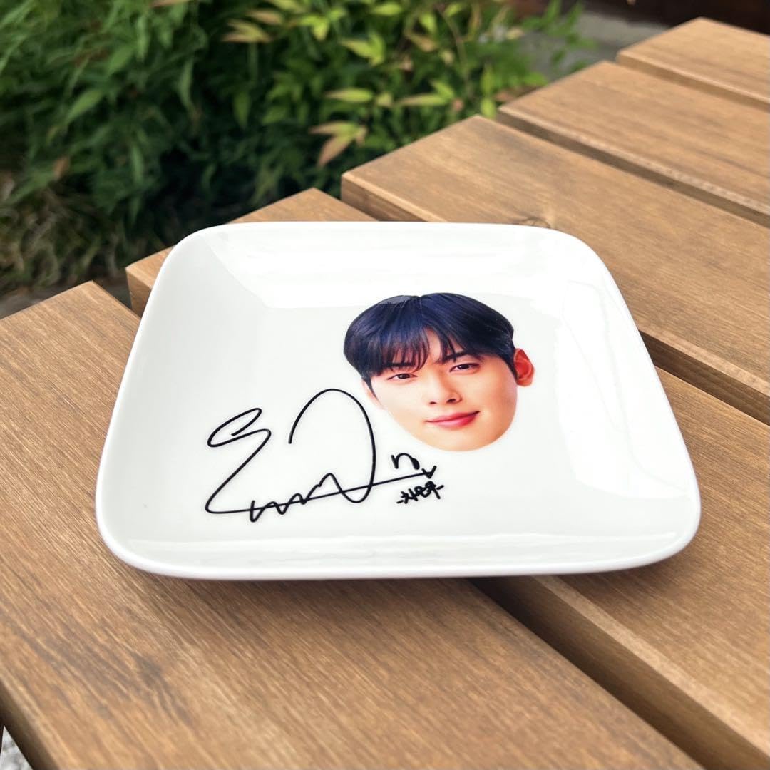 Amazon.co.jp: Astro チャウヌ サイン入り お皿 : 文房具・オフィス用品