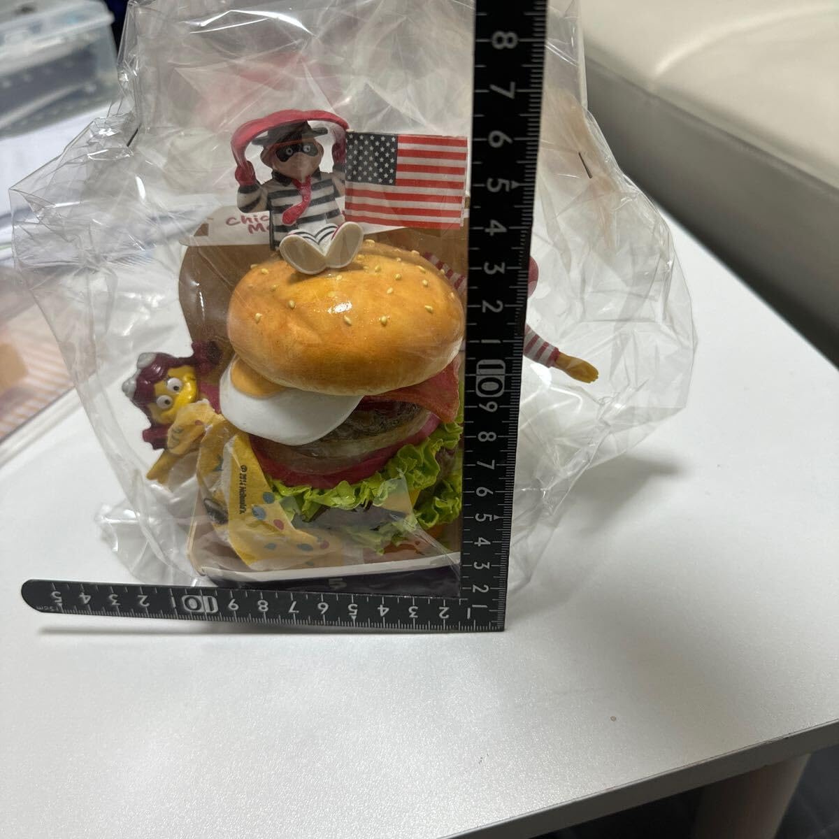 Amazon.co.jp: マクドナルド ハンバーガー フィギュア : ホビー