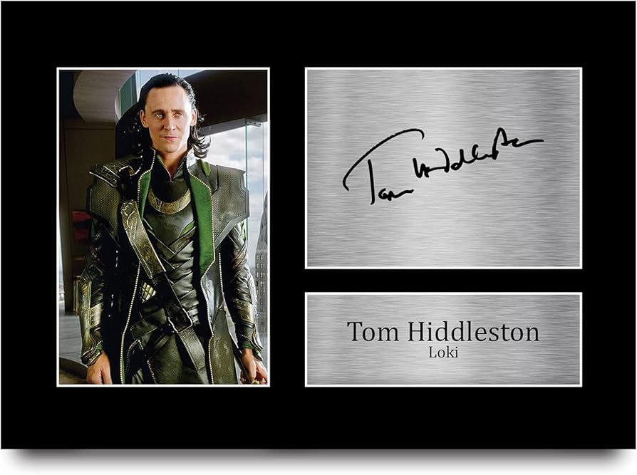 Amazon.co.jp: HWC Trading A4 トム・ヒドルストン・アベンジャーズ