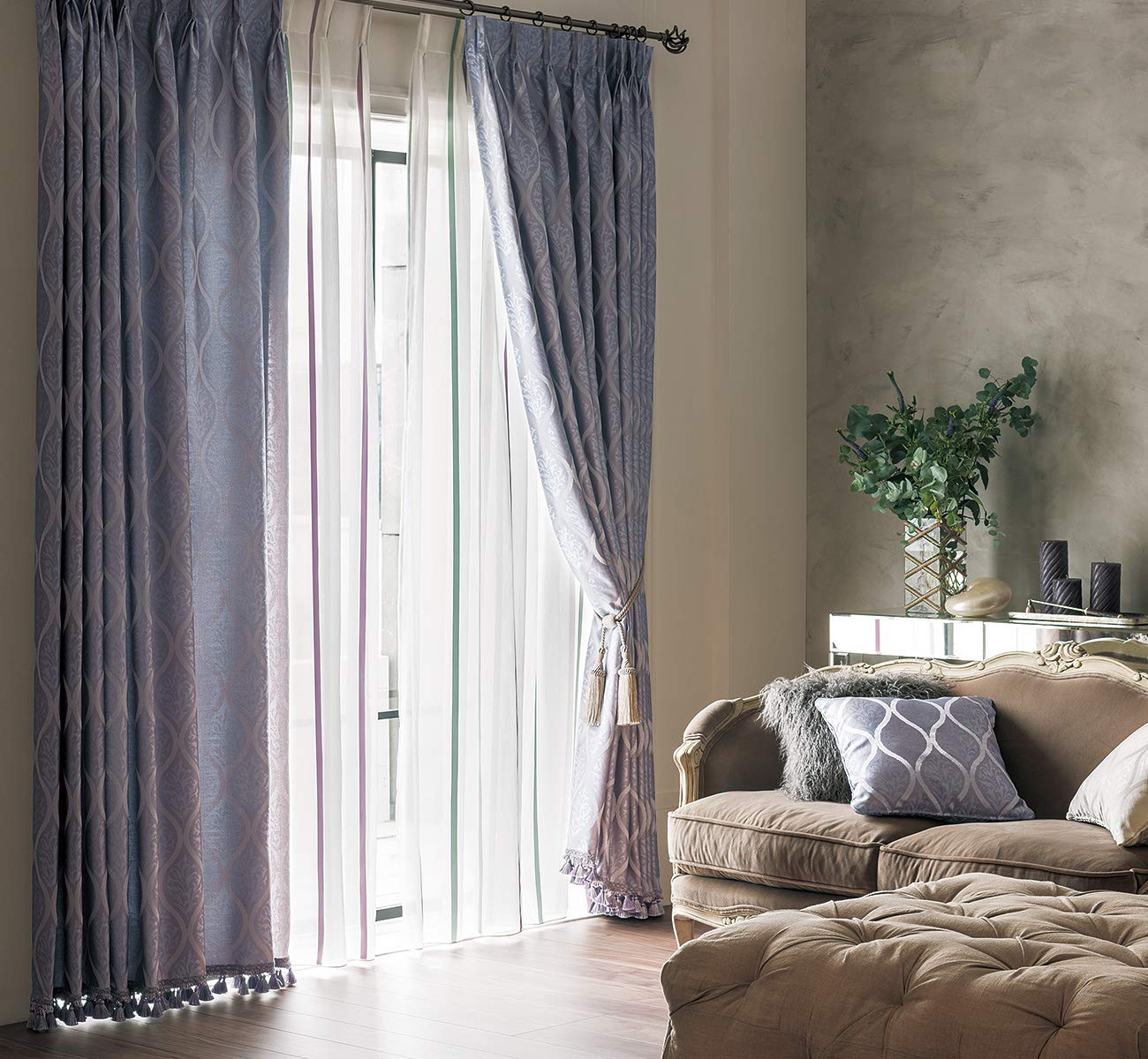 美品カーテンKAWASHIMASELKON幅810㎝/丈2000㎝ 2枚