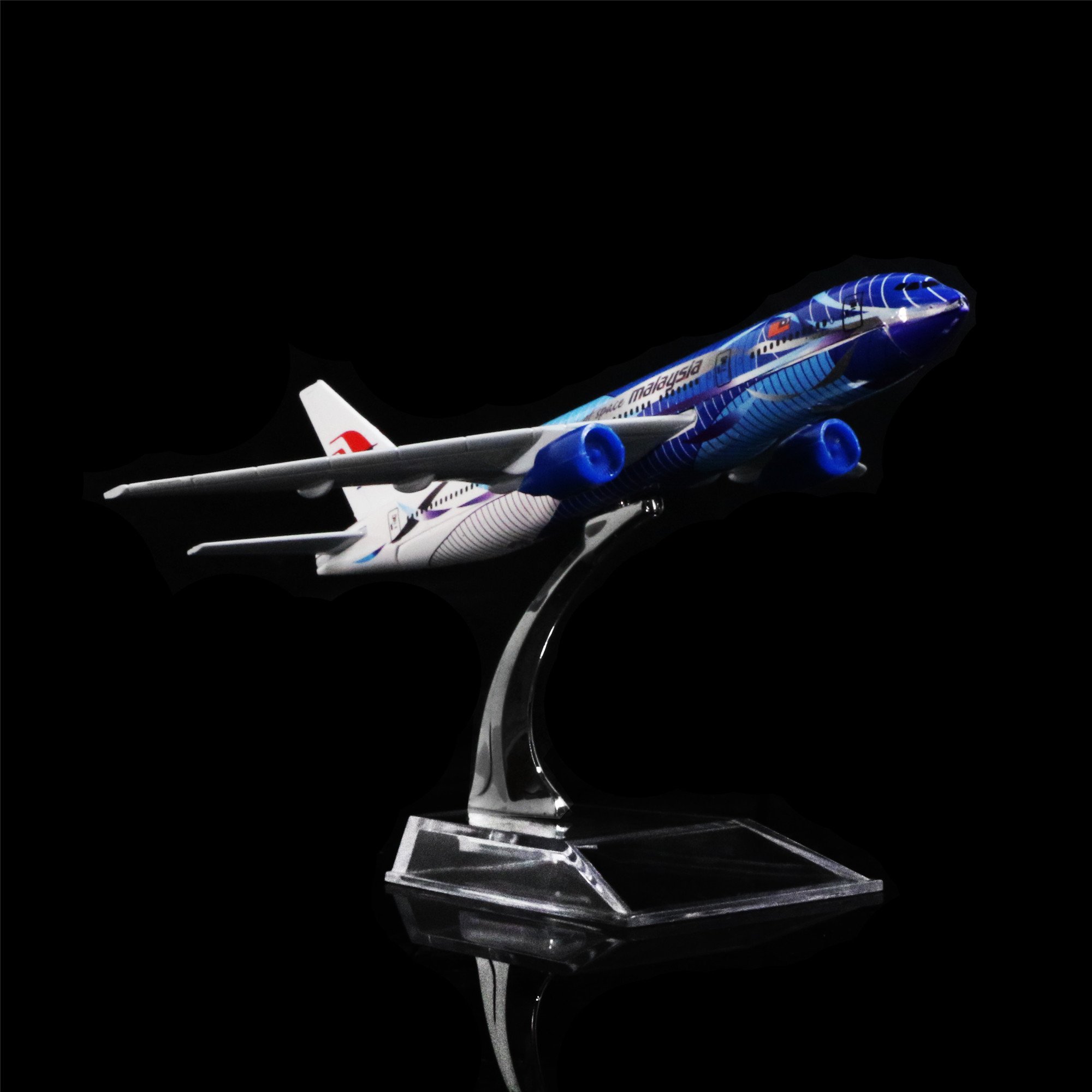 Amazon.com: 24-Hours Malaysia Airlines Boeing 777-200 Sea Wave