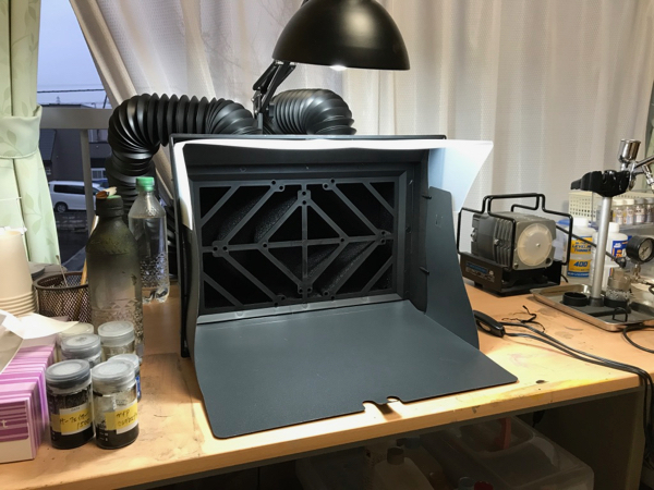 レンジフードフィルターを使えるようにタミヤの塗装ブース（ペイン