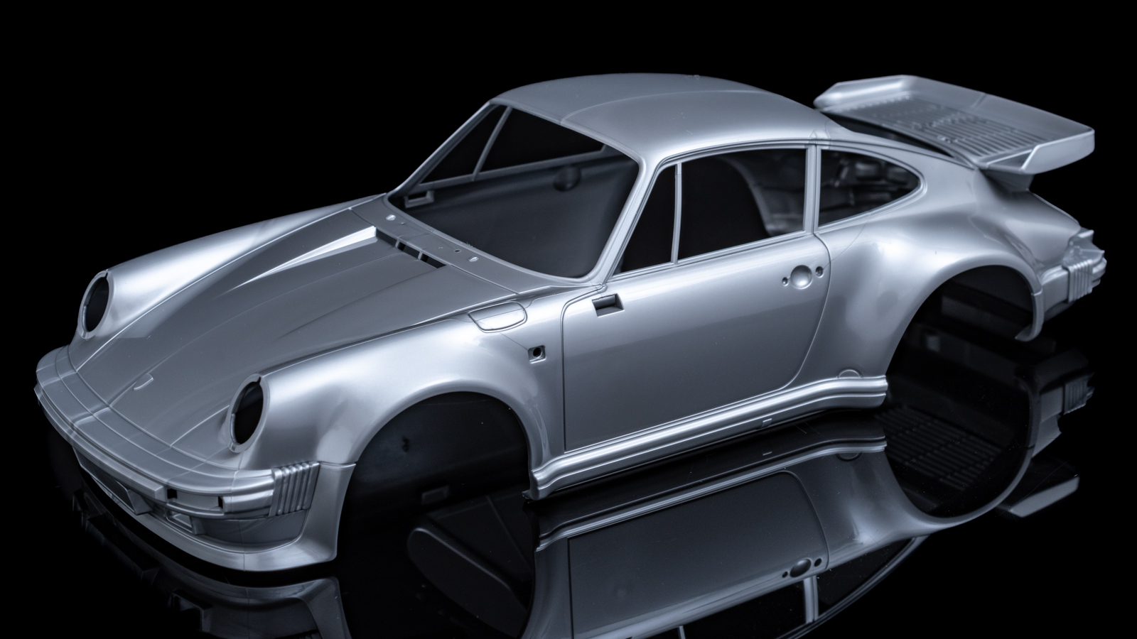 プラモデルの奇蹟、希代のアイコン／タミヤ 911ターボ'88の完璧な