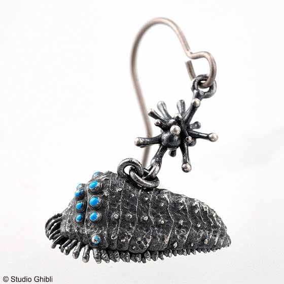 風の谷のナウシカ」耳元で王蟲が揺れる、真鍮製のリアルなアクセサリー