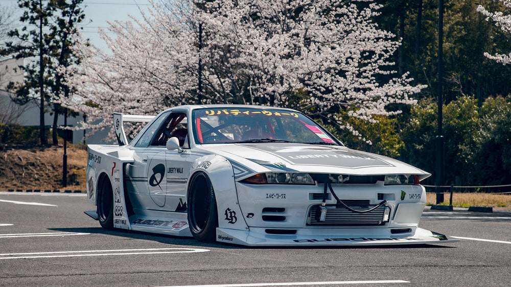 LB-KAIDO WORKS NISSAN R32 SKYLINE (FRP) – Pandem USA