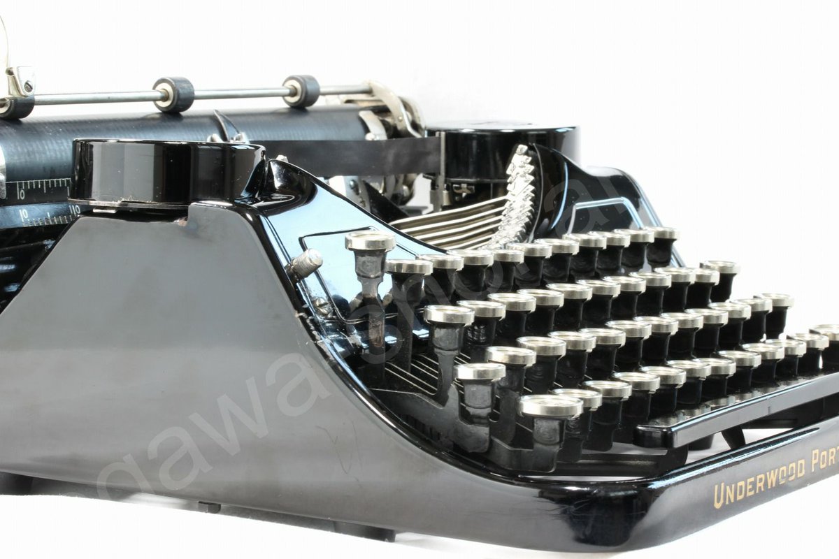 ヴァイオレット・エヴァーガーデンというアニメからタイプライターのお