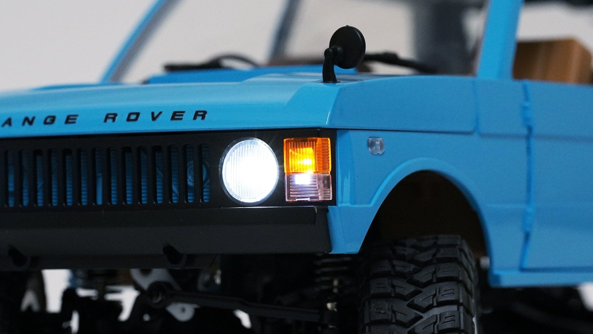 技術基準適合証明済 1/12 初代レンジローバー 黄 MN-1680 技術基準適合