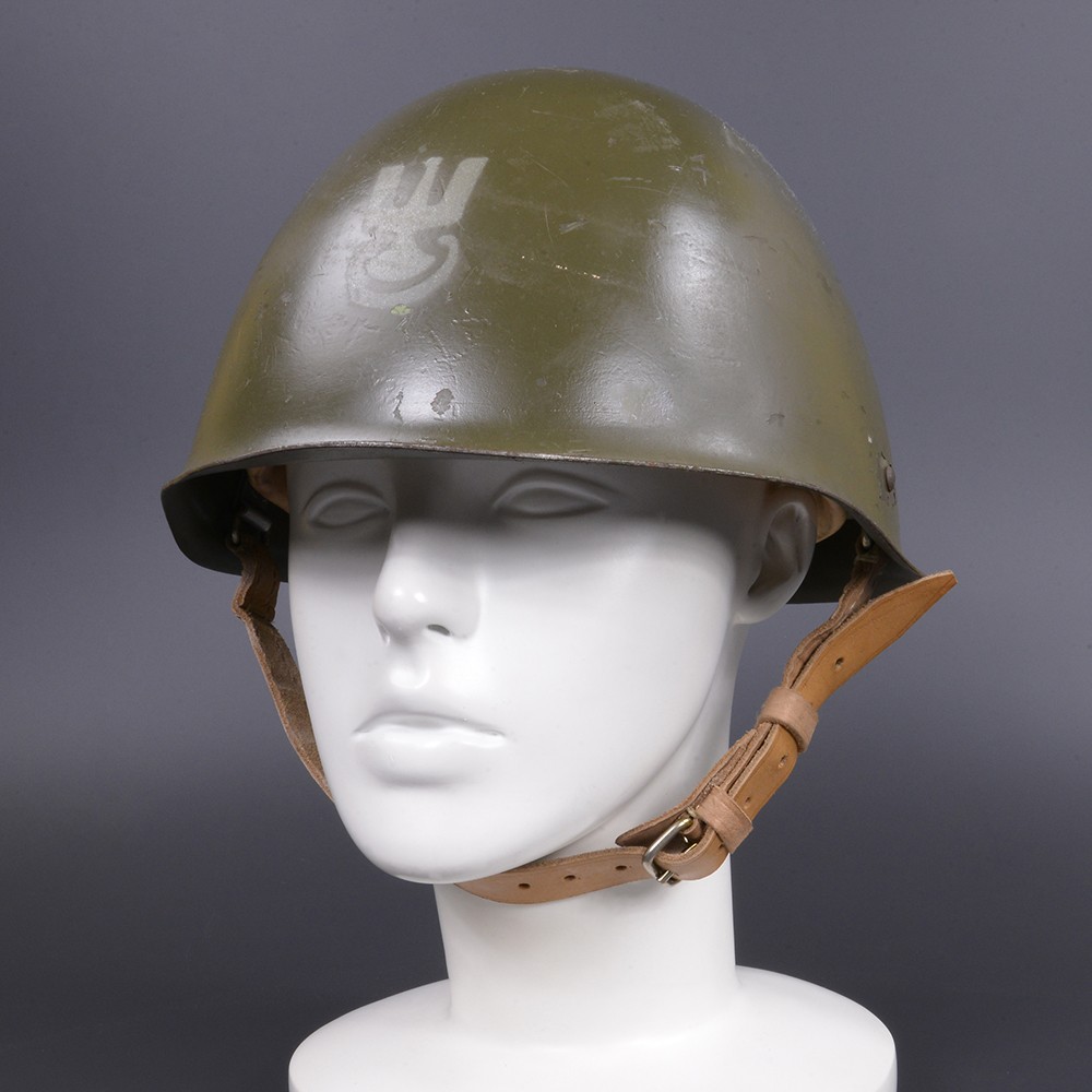 ポーランド軍放出品 ヘルメット WZ67 75 スチール製 | ミリタリー