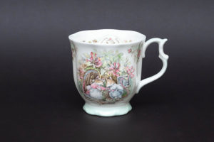 ロイヤル・ドルトン ブランブリーヘッジ メリーミッドウィンター