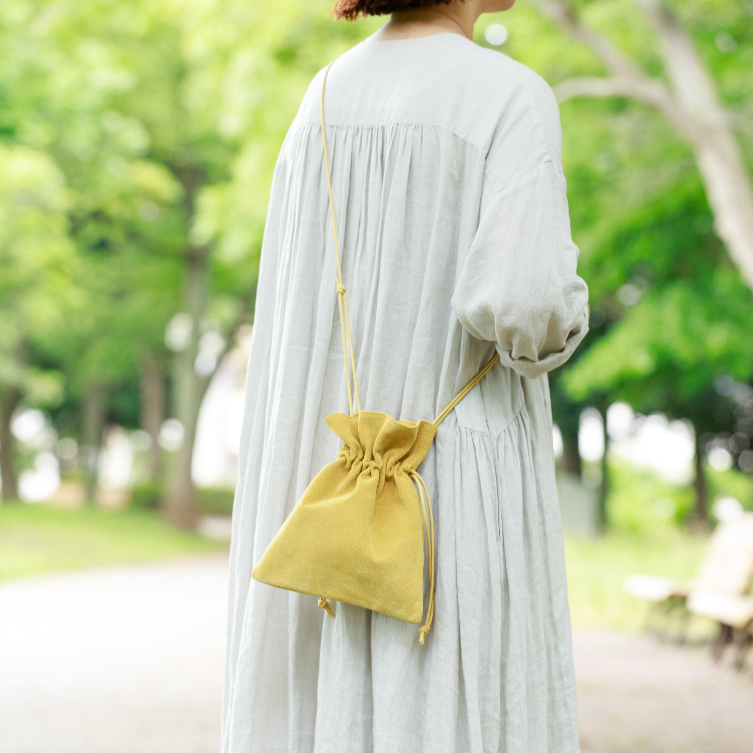 洗える革の巾着型サコッシュ｜Washable Wring Sacoche【トウキョウ