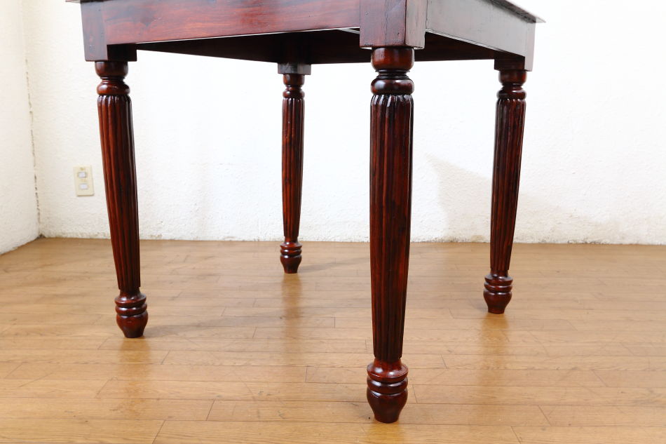 インディアン・ローズウッド 4レッグダイニングテーブル｜アンティーク