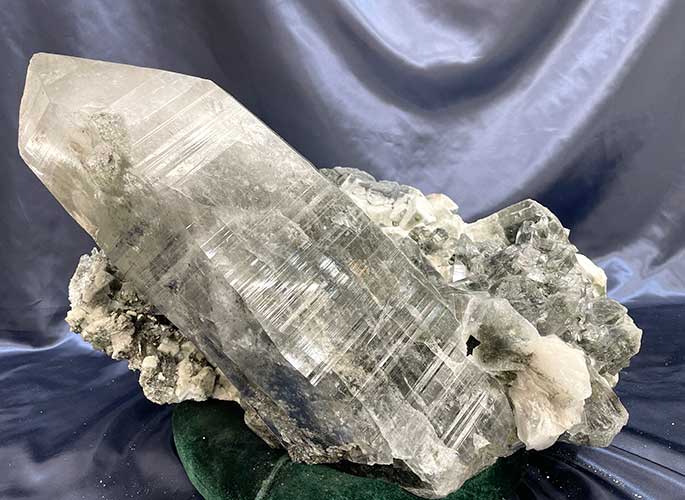 40kg パキスタン・スカルドゥ産 特大トルマリンインクォーツクラスター