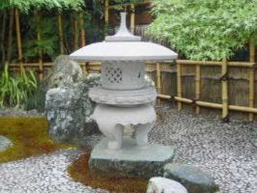 楽天市場】【送料無料】持ち運び簡単♪岬灯篭(1尺)(御影石)癒しの空間